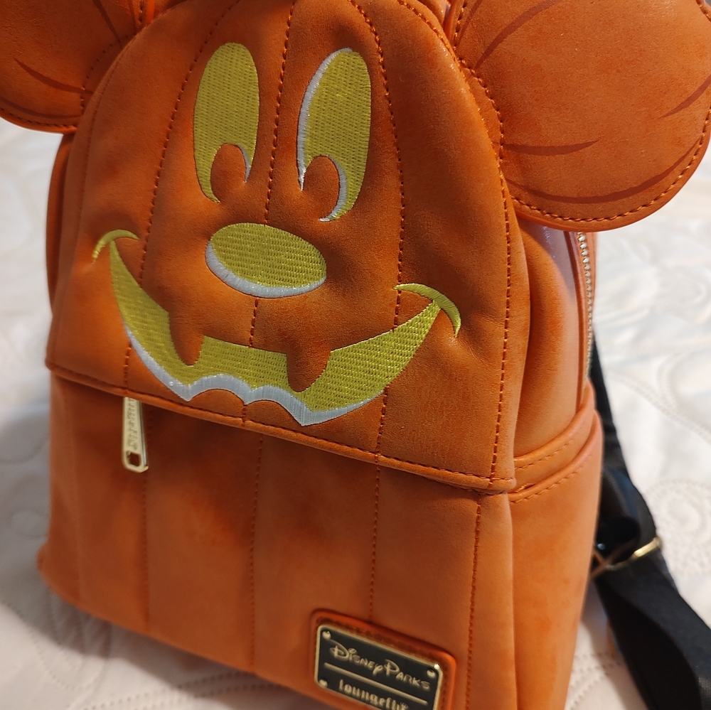 Loungefly Halloween Mickey Mouse Pumpkin Disney Parks mini backpack - Picture 3 of 7